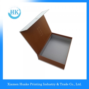 White Kraft Paper Box Innbundet boks med varm stempling 